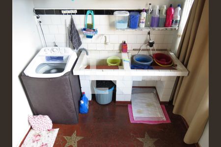 Casa à venda com 495m², 5 quartos e 2 vagasLavanderia Casa 2