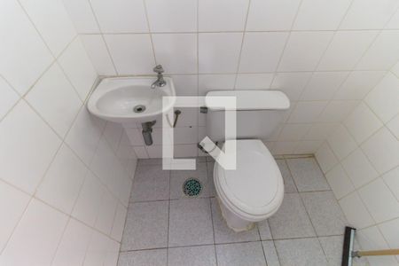 Apartamento à venda com 80m², 3 quartos e 2 vagas Apartamento à venda com 80m², 3 quartos e 2 vagasBanheiro de Serviço