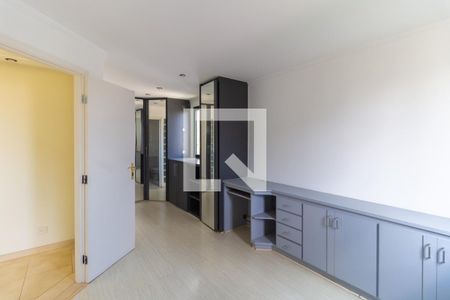 Apartamento à venda com 80m², 3 quartos e 2 vagas Apartamento à venda com 80m², 3 quartos e 2 vagasSuíte