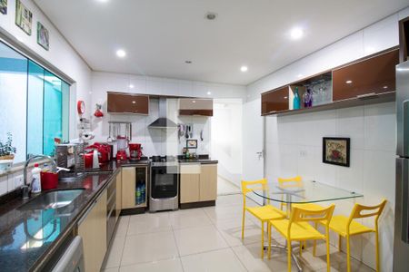 Casa à venda com 200m², 3 quartos e 3 vagasCozinha