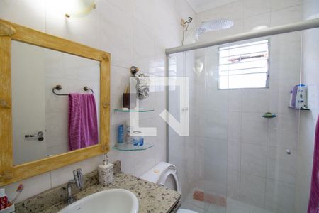 Casa à venda com 200m², 3 quartos e 3 vagasBanheiro 2