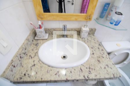 Casa à venda com 200m², 3 quartos e 3 vagasBanheiro 2