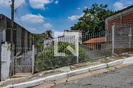 Fachada de casa à venda com 4 quartos, 250m² em Vila Bruna, São Paulo