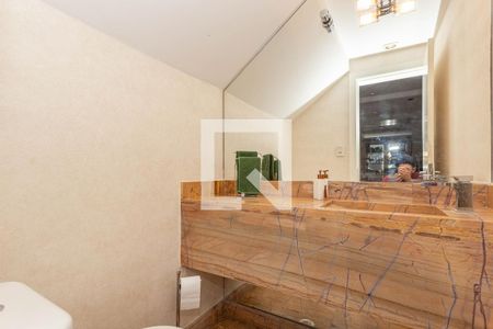 Lavabo de casa à venda com 4 quartos, 307m² em Vila Gumercindo, São Paulo