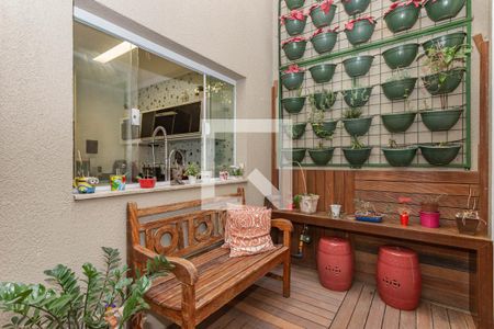 Sala de casa à venda com 4 quartos, 307m² em Vila Gumercindo, São Paulo