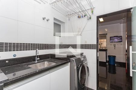 Casa à venda com 307m², 4 quartos e 2 vagasÁrea de Serviço