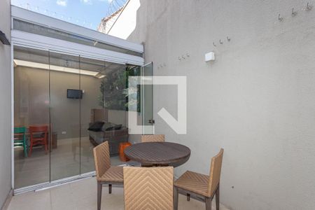 Casa à venda com 307m², 4 quartos e 2 vagasQuintal