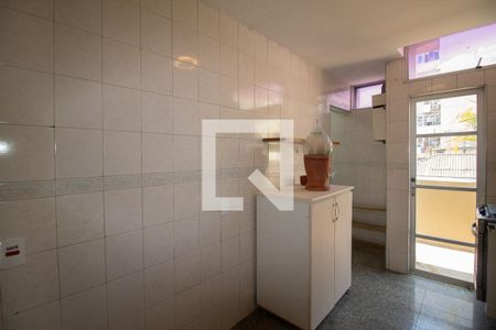 Apartamento para alugar com 210m², 3 quartos e 1 vaga Apartamento para alugar com 210m², 3 quartos e 1 vagaCozinha