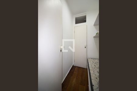 Apartamento para alugar com 210m², 3 quartos e 1 vaga Apartamento para alugar com 210m², 3 quartos e 1 vagaSuíte da Área de serviço