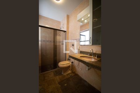 Apartamento para alugar com 210m², 3 quartos e 1 vaga Apartamento para alugar com 210m², 3 quartos e 1 vagaBanheiro da Suíte