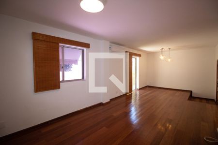 Sala de apartamento para alugar com 3 quartos, 210m² em Copacabana, Rio de Janeiro