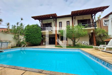 Casa à venda com 490m², 3 quartos e 3 vagasPiscina