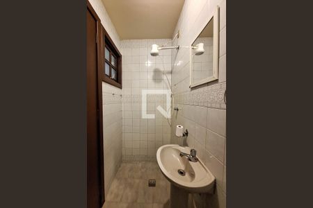 Casa à venda com 490m², 3 quartos e 3 vagasBanheiro de serviço