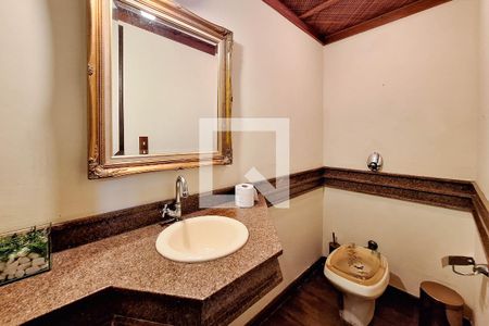 Casa à venda com 490m², 3 quartos e 3 vagasLavabo