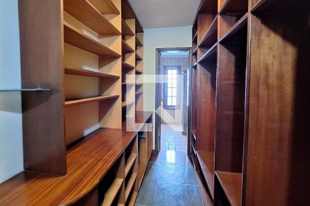 Casa à venda com 490m², 3 quartos e 3 vagasCloset da suíte 2