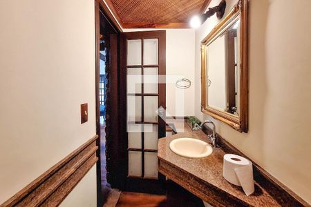 Casa à venda com 490m², 3 quartos e 3 vagasLavabo