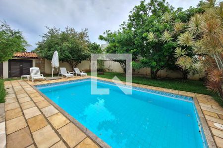 Casa à venda com 490m², 3 quartos e 3 vagasPiscina