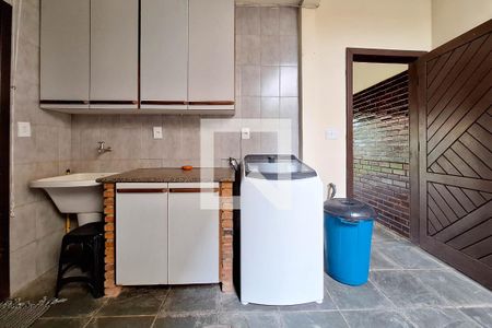 Casa à venda com 490m², 3 quartos e 3 vagasÁrea de Serviço