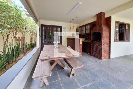 Casa à venda com 490m², 3 quartos e 3 vagasChurrasqueira