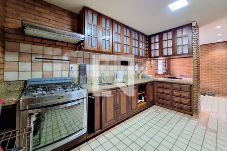 Casa à venda com 490m², 3 quartos e 3 vagasCozinha