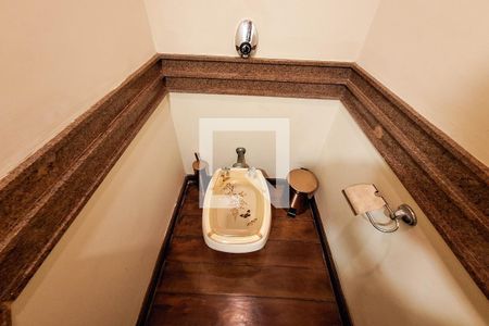 Casa à venda com 490m², 3 quartos e 3 vagasLavabo