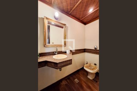 Casa à venda com 490m², 3 quartos e 3 vagasLavabo