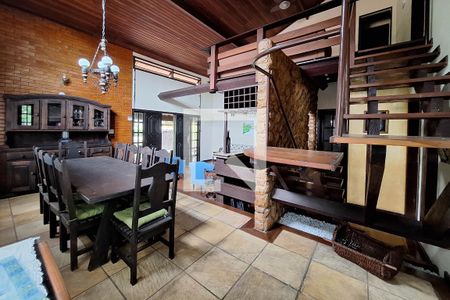 Sala 1 de casa à venda com 3 quartos, 490m² em Camboinhas, Niterói