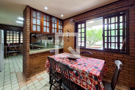 Casa à venda com 490m², 3 quartos e 3 vagasCozinha