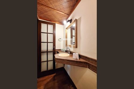 Casa à venda com 490m², 3 quartos e 3 vagasLavabo