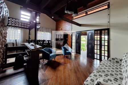 Sala 1 de casa à venda com 3 quartos, 490m² em Camboinhas, Niterói