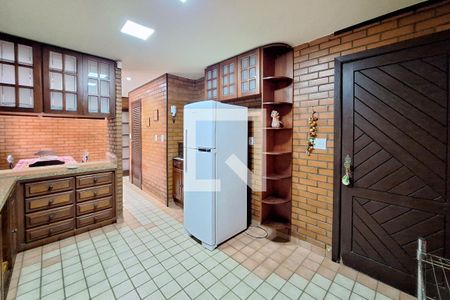 Casa à venda com 490m², 3 quartos e 3 vagasCozinha