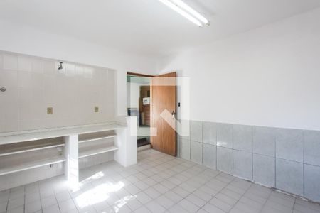 Casa à venda com 378m², 4 quartos e 2 vagas Casa à venda com 378m², 4 quartos e 2 vagasArea de serviço