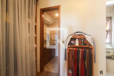 Casa à venda com 378m², 4 quartos e 2 vagas Casa à venda com 378m², 4 quartos e 2 vagasBanheiro suite 2