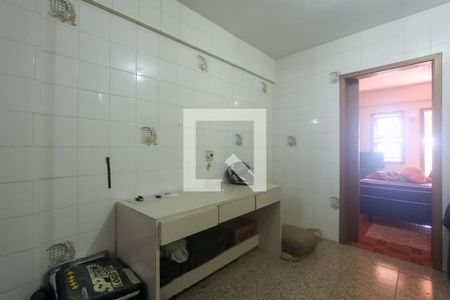 Casa à venda com 378m², 4 quartos e 2 vagas Casa à venda com 378m², 4 quartos e 2 vagasCozinha 2