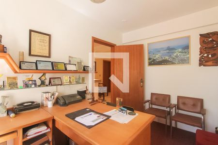 Escritório de casa à venda com 4 quartos, 378m² em Vila Jardim, Porto Alegre