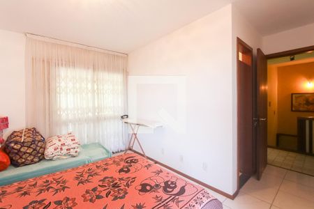 Casa à venda com 378m², 4 quartos e 2 vagas Casa à venda com 378m², 4 quartos e 2 vagasSuite 1