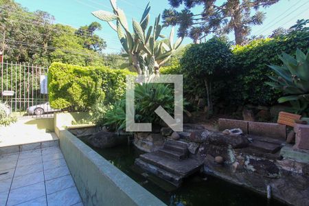 Casa à venda com 378m², 4 quartos e 2 vagas Casa à venda com 378m², 4 quartos e 2 vagasPatio