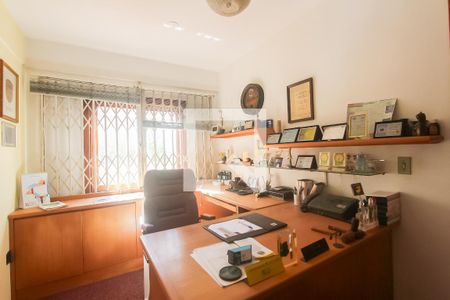 Escritório de casa à venda com 4 quartos, 378m² em Vila Jardim, Porto Alegre