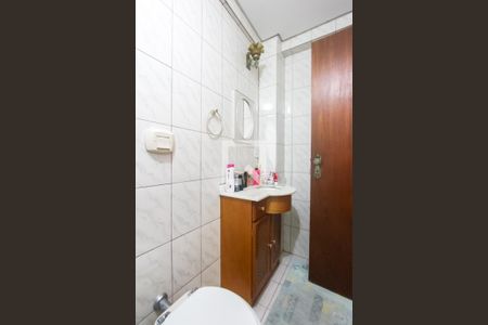 Casa à venda com 378m², 4 quartos e 2 vagas Casa à venda com 378m², 4 quartos e 2 vagasBanheiro de serviço