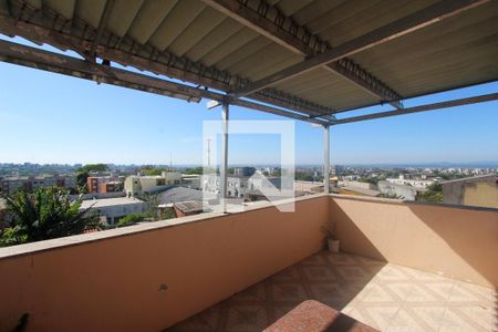 Casa à venda com 378m², 4 quartos e 2 vagas Casa à venda com 378m², 4 quartos e 2 vagasVaranda