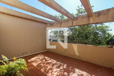 Casa à venda com 378m², 4 quartos e 2 vagas Casa à venda com 378m², 4 quartos e 2 vagasArea de serviço