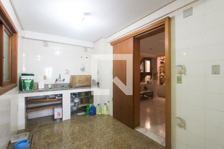 Casa à venda com 378m², 4 quartos e 2 vagas Casa à venda com 378m², 4 quartos e 2 vagasCozinha 2