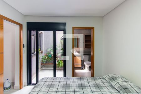 Suíte de casa à venda com 3 quartos, 276m² em Vila Darli, São Paulo