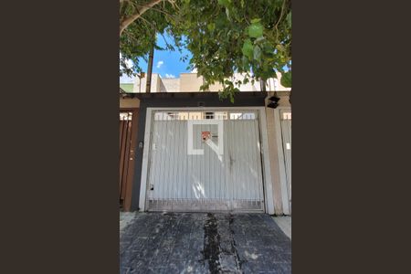 Fachada de casa à venda com 3 quartos, 109m² em Vila Homero Thon, Santo André