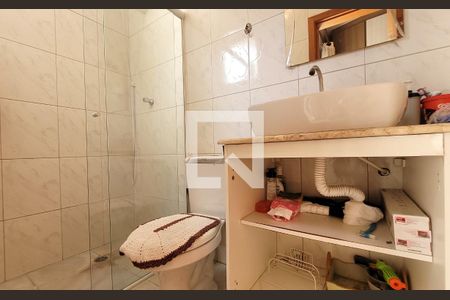 Banheiro da suíte de casa à venda com 3 quartos, 109m² em Vila Homero Thon, Santo André