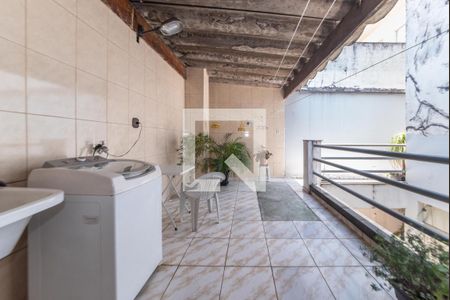 Casa à venda com 275m², 3 quartos e sem vaga Casa à venda com 275m², 3 quartos e sem vagaLavanderia