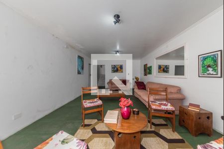 Casa à venda com 275m², 3 quartos e sem vaga Casa à venda com 275m², 3 quartos e sem vagaÁrea Gourmet - Sala
