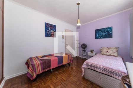 Casa à venda com 275m², 3 quartos e sem vaga Casa à venda com 275m², 3 quartos e sem vagaQuarto 1