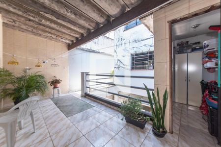 Casa à venda com 275m², 3 quartos e sem vaga Casa à venda com 275m², 3 quartos e sem vagaLavanderia