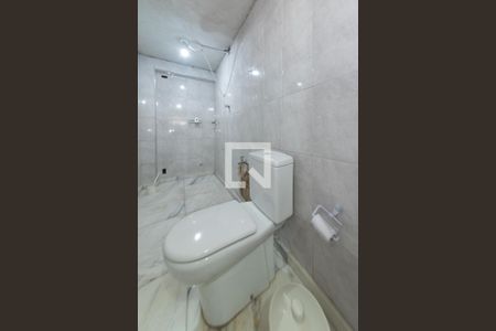 Casa à venda com 275m², 3 quartos e sem vaga Casa à venda com 275m², 3 quartos e sem vagaBanheiro da Área Gourmet